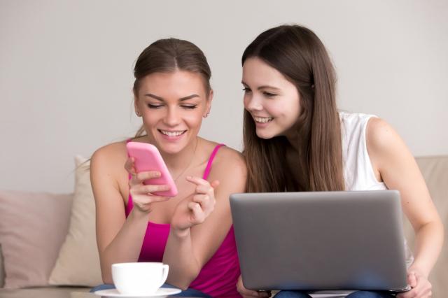 Top 3 Sites to Use For Online Friendships cover picture