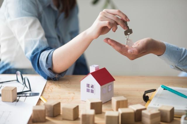 Explore First Time Home Buyer Mortgage Rates For Home Loan Refinancing! cover picture
