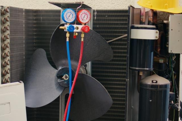 7 Ways Professional AC Repair Extends the Life of Aging Units cover picture