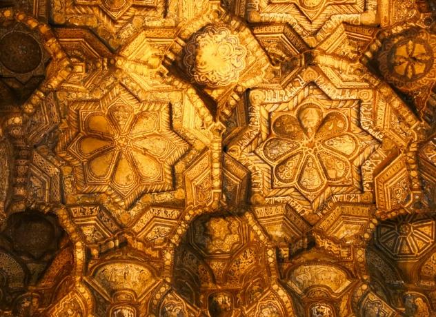 The Art of Preservation: A Peek into Museum Collections cover picture