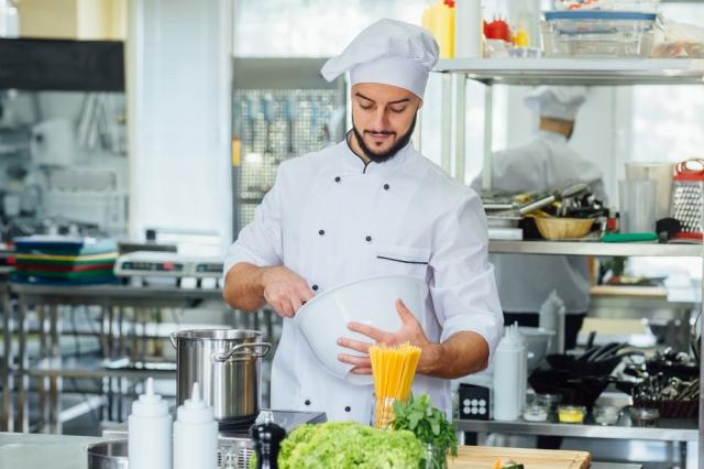 The 3 Top Things You Need To Cook Like A Professional Chef cover picture