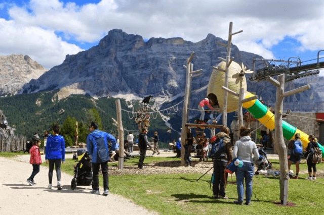 Family-Friendly Dolomites Hiking Trails cover picture