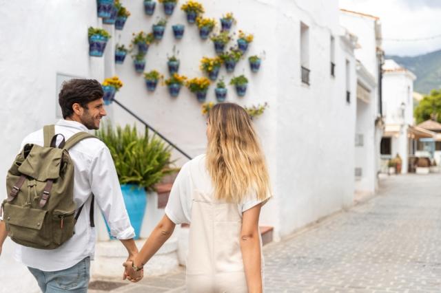 Life Abroad: 8 Tips for Expats Living in Mexico cover picture