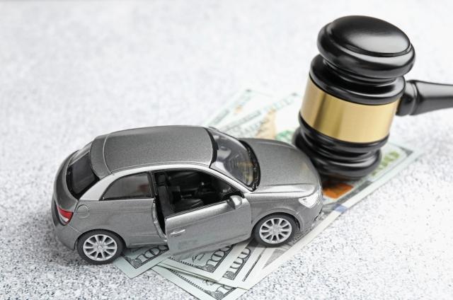 When To Hire a Car Accident Lawyer After a Delayed Injury cover picture