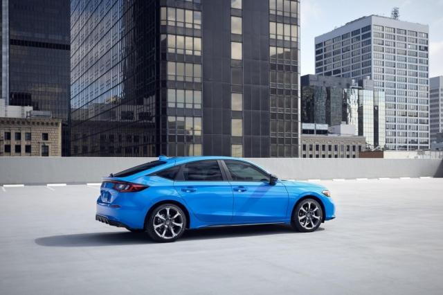 Top 12 Hatchbacks in the US cover picture
