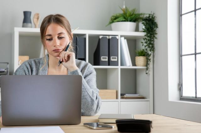 8 Common Remote Job Search Mistakes For Account Managers cover picture