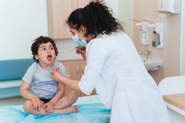 7 Childhood Symptoms Pediatric Urgent Care Can Assess  cover picture