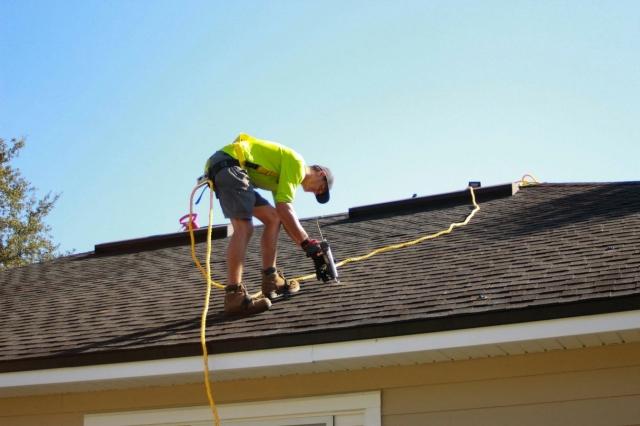 When to Specify a Thermally Broken Roof Hatch in Your Build? cover picture