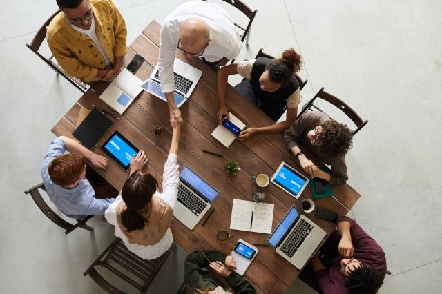 AI and Small Business Productivity: How Rapid Technological Advancement is Affecting Operations cover picture