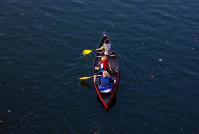 How to Keep Your Kids Safe on a Boat cover picture