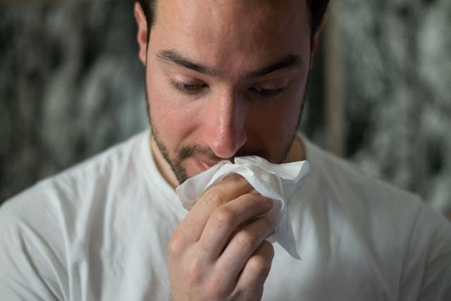 From Annoying Aches to Urgent Concerns: A Guide to Mouth Sores cover picture