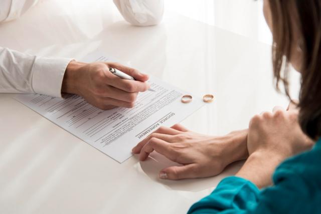Exploring the Financial Side of Divorce cover picture