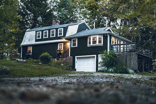 Experience Stress-Free Closings And Save Time With Fayetteville Buyers cover picture