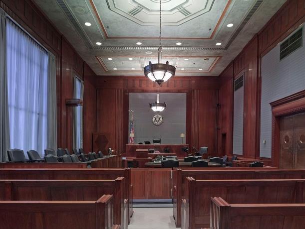 Fighting Financial Fraud: How a Securities Lawyer Can Help cover picture