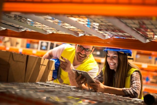 What Are Amazon Fulfillment Services and How Do They Work? cover picture