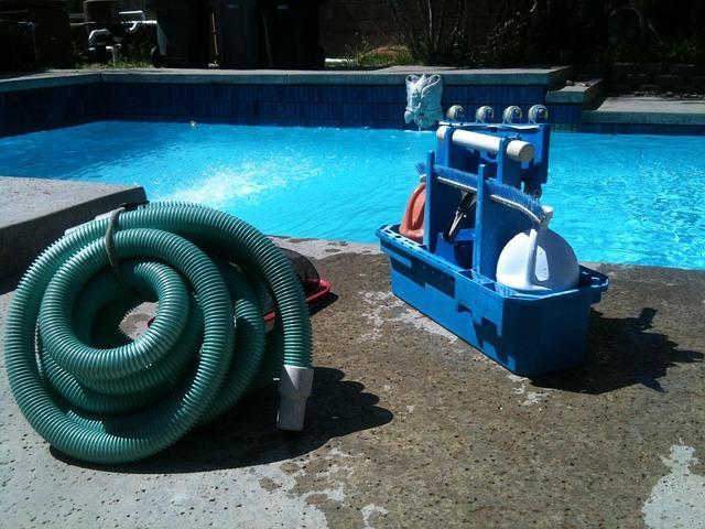 Kelowna Pool Maintenance Experts | Swift & Efficient Svc You Can Count On cover picture