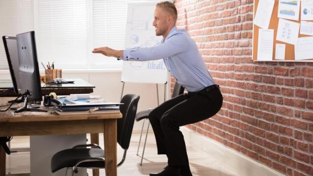 The 5 Most Effective Core Exercises for Office Workers cover picture