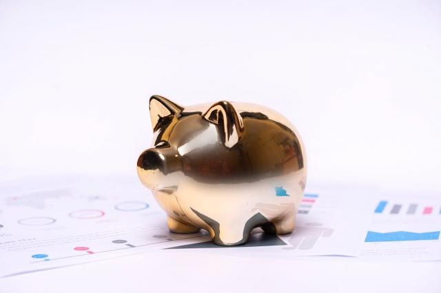 What's Fueling the Spike in Bankruptcy Filings? Inflation&Tariffs May Be the Cause cover picture