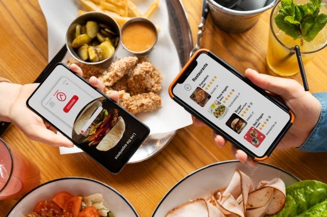 How Custom Food Apps Help Solve Operational Bottlenecks for Growing Brands cover picture