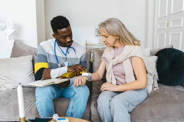 What to Expect from Senior Care Services