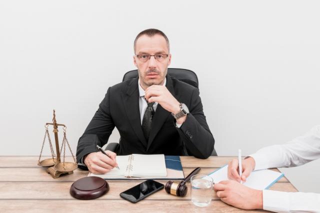 Navigating the Legal Maze: Why Hiring a Criminal Defense Attorney Mesa AZ Matters cover picture