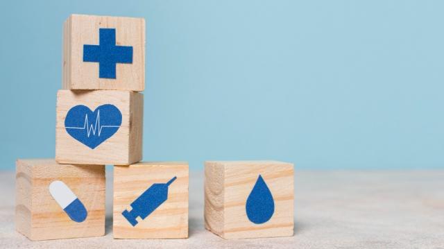 5 Key Roles of Public Health Graduates in Healthcare cover picture