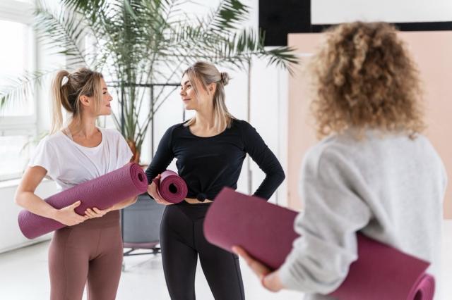 How to Prepare for Your First Pilates Class cover picture