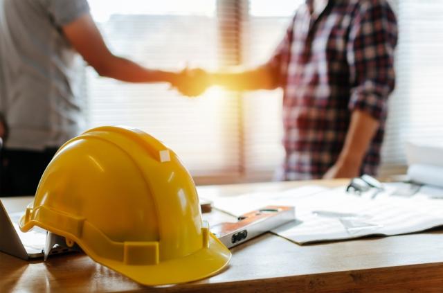 Top Consideration When Looking for a Cheap Contractors Insurance Policy cover picture