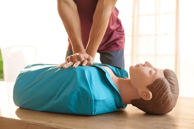 First Aid Training: What Does It Entail and Why Should Everybody Take It cover picture