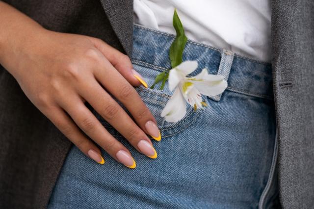 Can You Reuse Press-On Nails and Still Get a Salon-Quality Look? cover picture