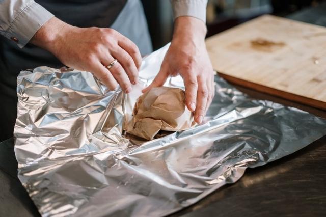 How To Package Your Online Orders Like A Pro cover picture