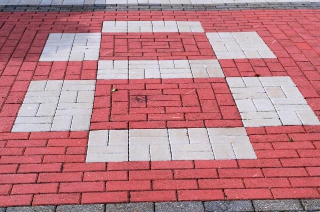 Driveway Paving Tips From the Pros cover picture
