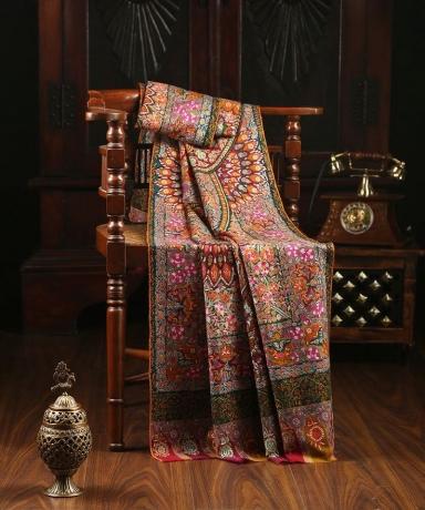 What Makes Kashmiri Shawls for Women a Symbol of Grace and Heritage? cover picture