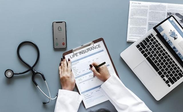 How to Save Money on United American Insurance cover picture