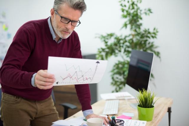 Investor Alert: Ponzi Schemes Targeting Seniors cover picture