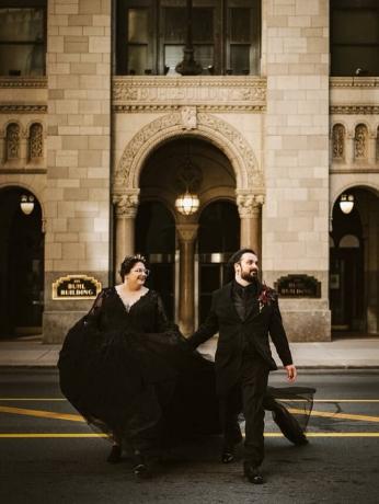 Timeless or Trendy? Why Handmade Wedding Dresses Always Win cover picture