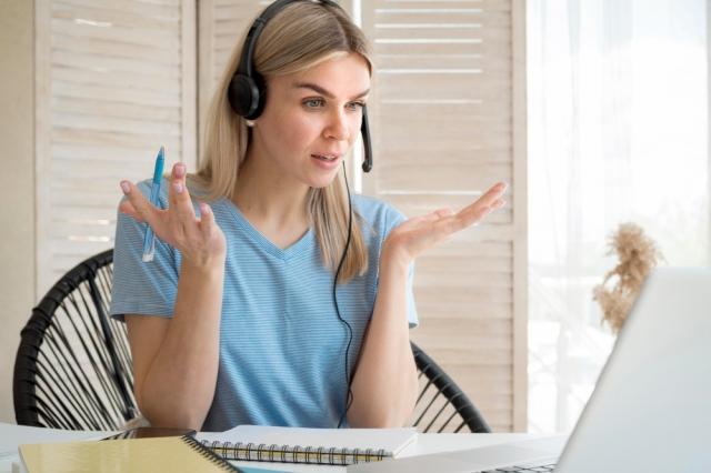 AI-Powered Voice & Chat for eCommerce: Turning Conversations Into Conversions cover picture
