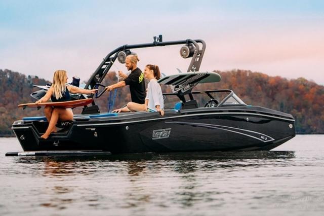 5 Things to Consider When Buying a Surf Boat cover picture