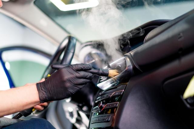 10 Proven Ways Professional Car Detailing Extends Your Vehicle’s Lifespan cover picture