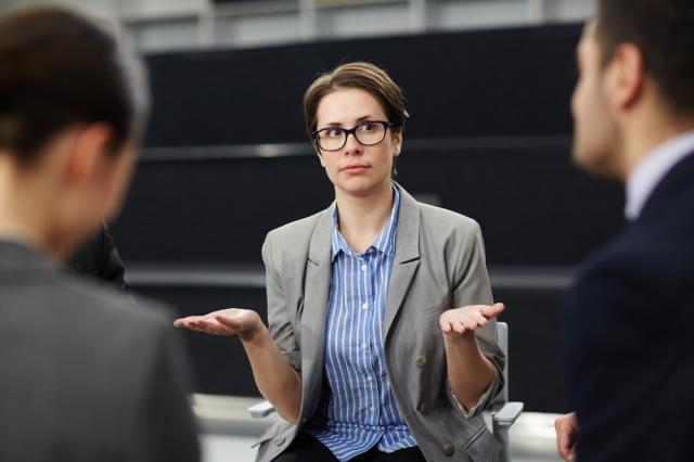 8 Common Public Speaking Mistakes (and How to Fix Them with Tech) cover picture