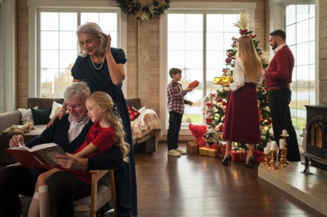How to inject each day with festivities during this festive season cover picture