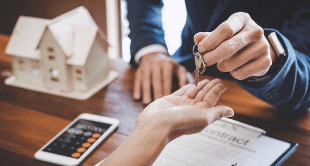 Top 5 Companies to Expedite Your House Sale! cover picture