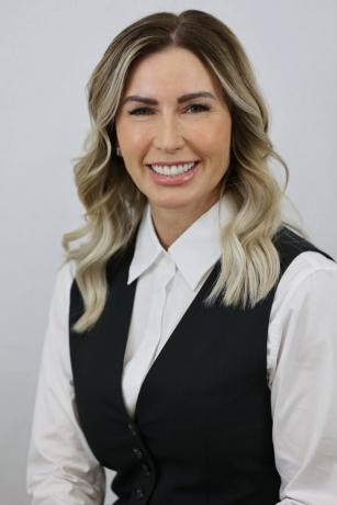 Kristin Brown, Stuart FL: A Portrait of Modern Leadership and Purpose cover picture
