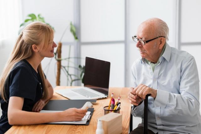 What to Look for in a Memory Care Facility cover picture
