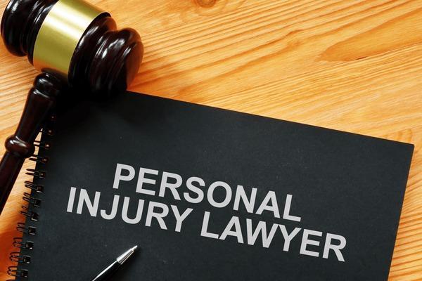 What Qualities Make a Personal Injury Lawyer the Right Choice? cover picture