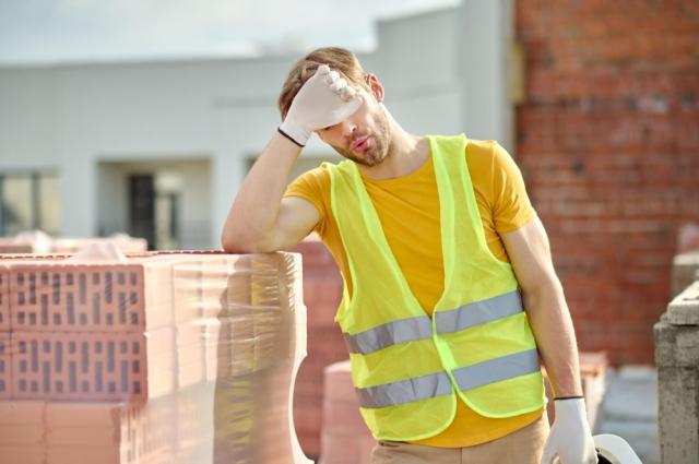 Your Guide to Dealing with Work Accidents cover picture
