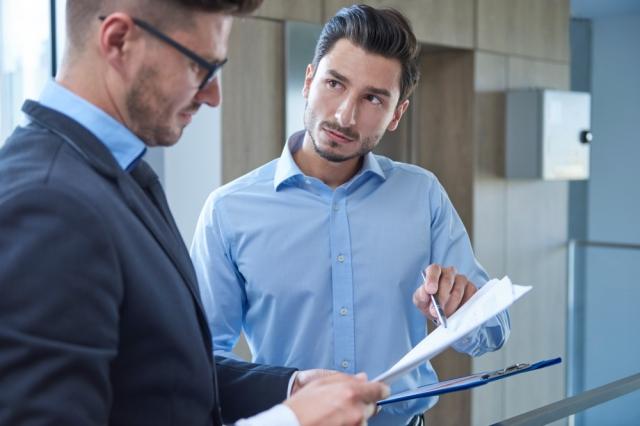 Questions to Ask Before Signing a Contract with a Third-Party Logistics Company cover picture