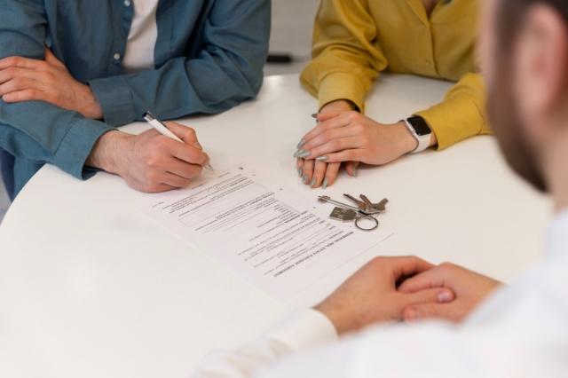 Commercial Evictions After Tenant Default: Legal Steps for Property Owners in Florida, CA cover picture