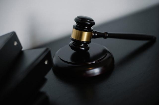 Common Myths About Mesothelioma Lawsuits That Stop People From Getting Help cover picture