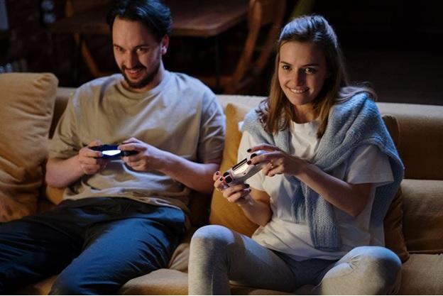 5 Top Gamer Gifts for This Holiday Season cover picture